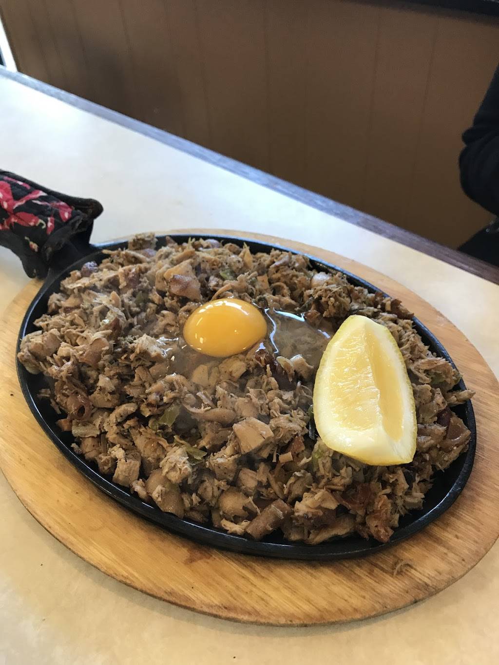 Philippine Smoked BBQ and Grill | restaurant | 175 Fletchwood Rd Unit C, Elkton, MD 21921, USA | 4103987674 OR +1 410-398-7674