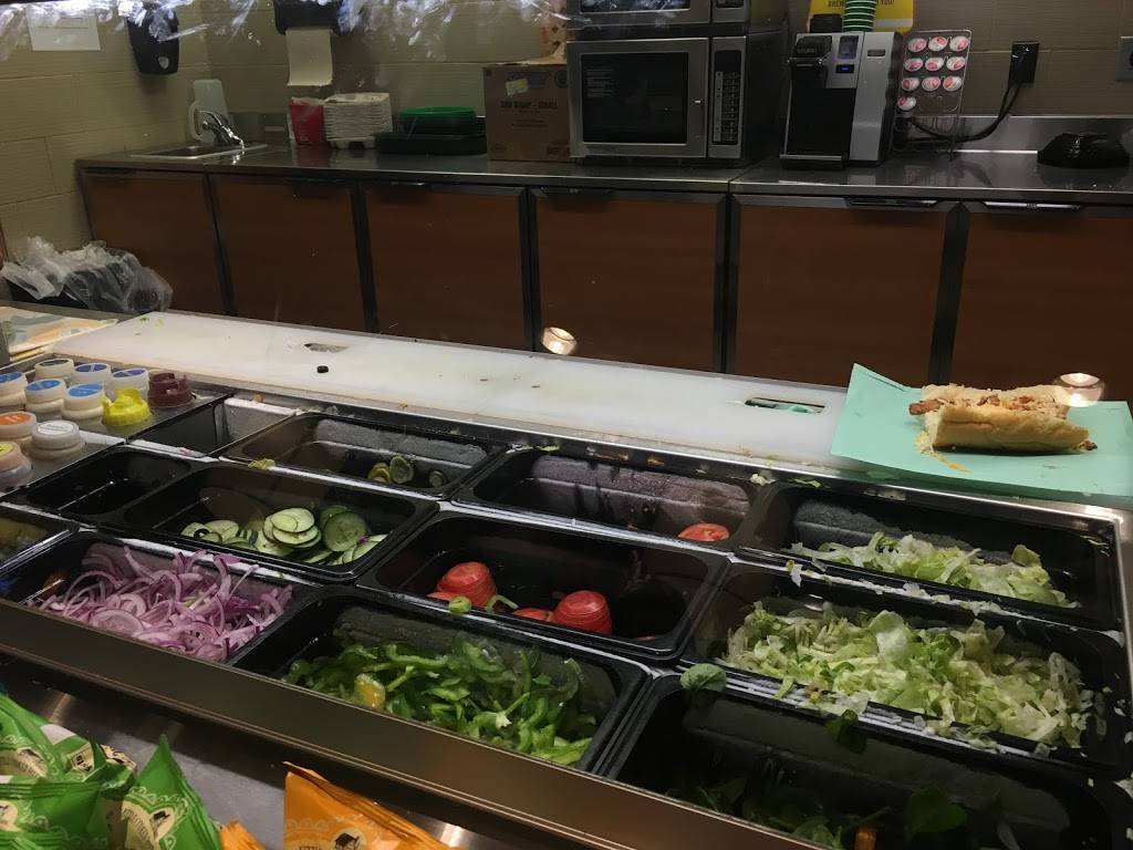 Subway | restaurant | 4488 Red Arrow Hwy, Stevensville, MI 49127, USA | 2694294840 OR +1 269-429-4840