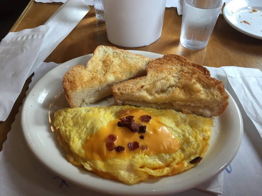 Lake Placid Inn | restaurant | 1520 Co Rd F, Minocqua, WI 54548, USA | 7153564202 OR +1 715-356-4202