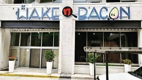 Wake ‘n Bacon | restaurant | 420 W Belmont Ave, Chicago, IL 60657, USA | 7737998100 OR +1 773-799-8100