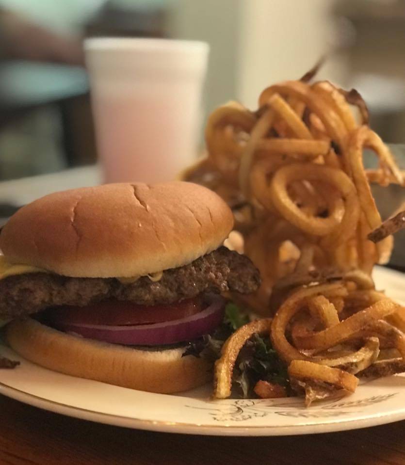 Esters Farm Cafe & Catering | restaurant | 10 Park City-Bon Ayr Rd, Park City, KY 42160, USA | 2706784094 OR +1 270-678-4094