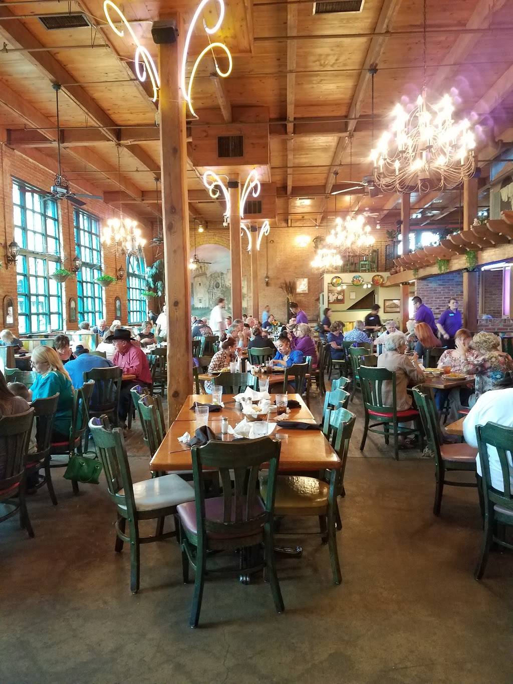 Ninfas Mexican Restaurant | restaurant | 220 S 3rd St, Waco, TX 76701, USA | 2547572050 OR +1 254-757-2050