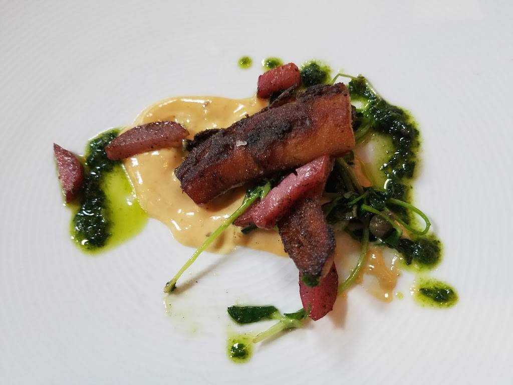 The Crossing | restaurant | 7823 Forsyth Blvd, Clayton, MO 63105, USA | 3147217375 OR +1 314-721-7375