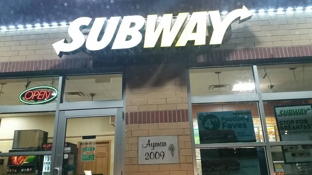 Subway | restaurant | 10670 S Chicago Rd, Oak Creek, WI 53154, USA | 4147626707 OR +1 414-762-6707