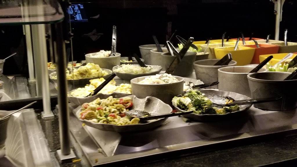 Ruby Tuesday | restaurant | 1 Garden State Plaza A1, #4, Paramus, NJ 07652, USA | 2019090886 OR +1 201-909-0886