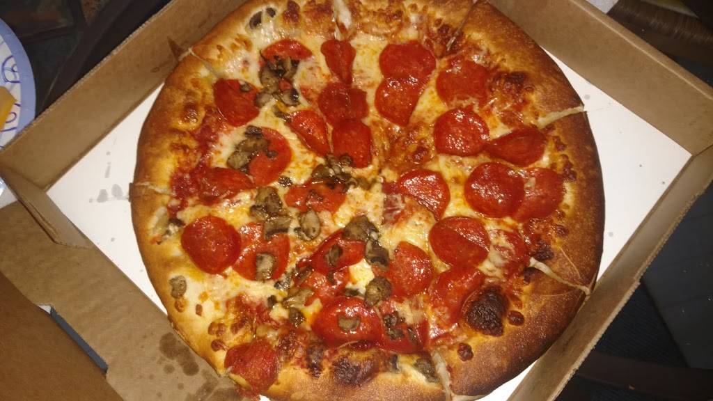 Vals Pizza | restaurant | 620 S Washington St, Owosso, MI 48867, USA | 9897298257 OR +1 989-729-8257