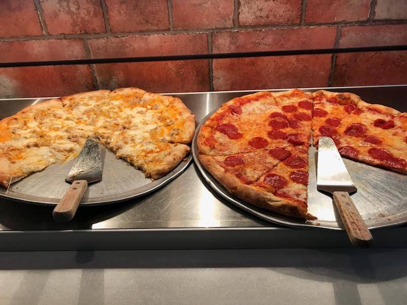 Vincenzos Italian Restaurant | restaurant | 609 Boulevard, Colonial Heights, VA 23834, USA | 8045267440 OR +1 804-526-7440