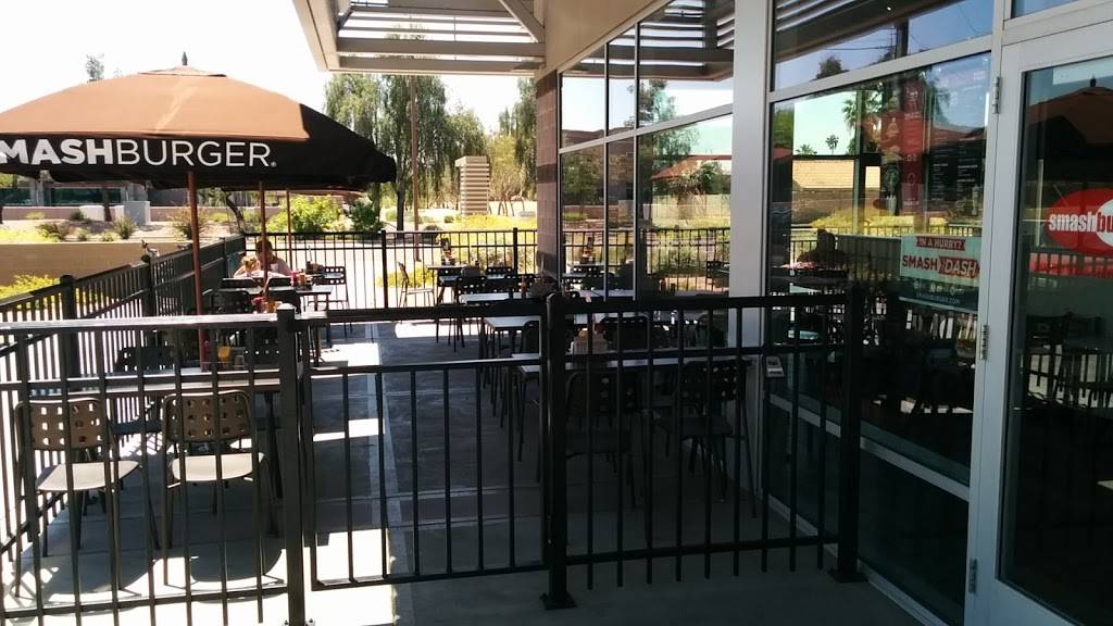 Smashburger | restaurant | 2010 E Elliot Rd Suite 909, Tempe, AZ 85283, USA | 4804203635 OR +1 480-420-3635