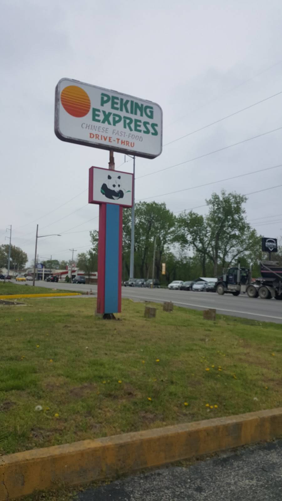 Peking Express | restaurant | 11330 US-24, Sugar Creek, MO 64054, USA | 8164611089 OR +1 816-461-1089