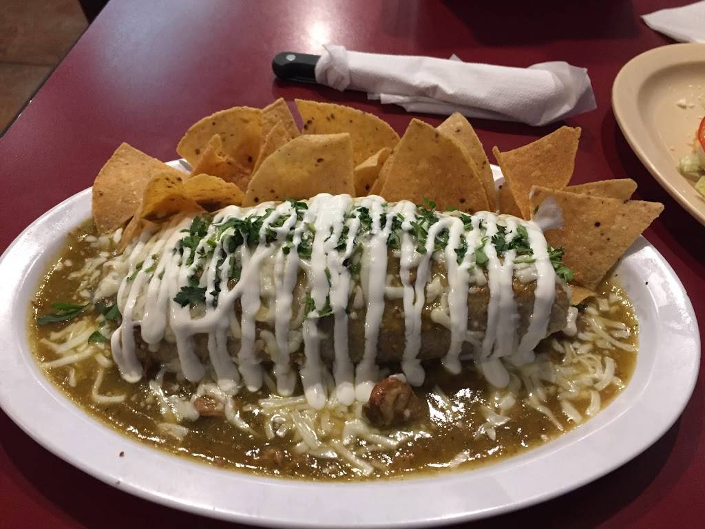 Las Coronas Grill | restaurant | 3340 E Gage Ave, Huntington Park, CA 90255, USA | 3236897668 OR +1 323-689-7668