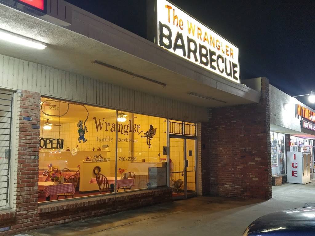 The Wrangler Barbecue | restaurant | 1644 E Valley Pkwy, Escondido, CA 92027, USA | 7607462399 OR +1 760-746-2399