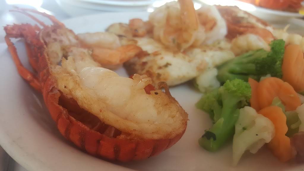 Jatay | restaurant | 22712 Puerto Nuevo, Baja California, Mexico | 016611101356 OR +52 661 110 1356