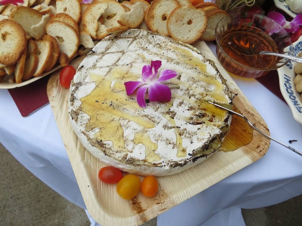 Curious Pig | restaurant | 117 S 5th St, Crystal Falls, MI 49920, USA | 9062827575 OR +1 906-282-7575