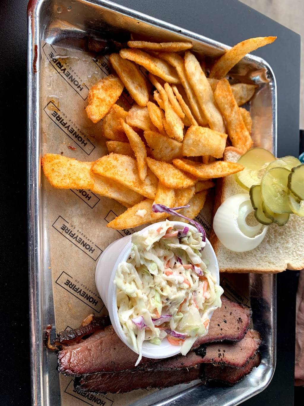 HoneyFire BBQ | restaurant | 8127 Sawyer Brown Rd #304, Nashville, TN 37221, USA | 6157396121 OR +1 615-739-6121
