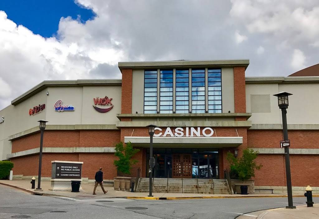 The Wok | restaurant | 999 East Second Street, St. Louis, MO 63102, USA | 3148817581 OR +1 314-881-7581