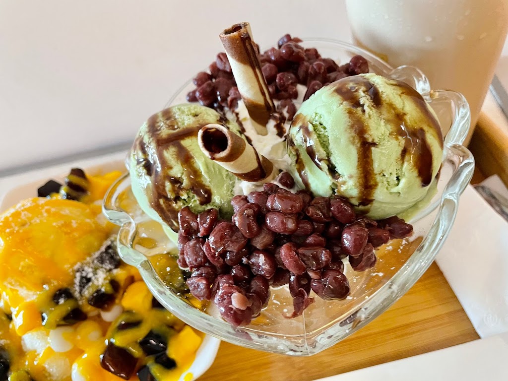 Mango Mango Dessert | cafe | 3133 Payne Ave, Cleveland, OH 44114, USA | 2164178833 OR +1 216-417-8833