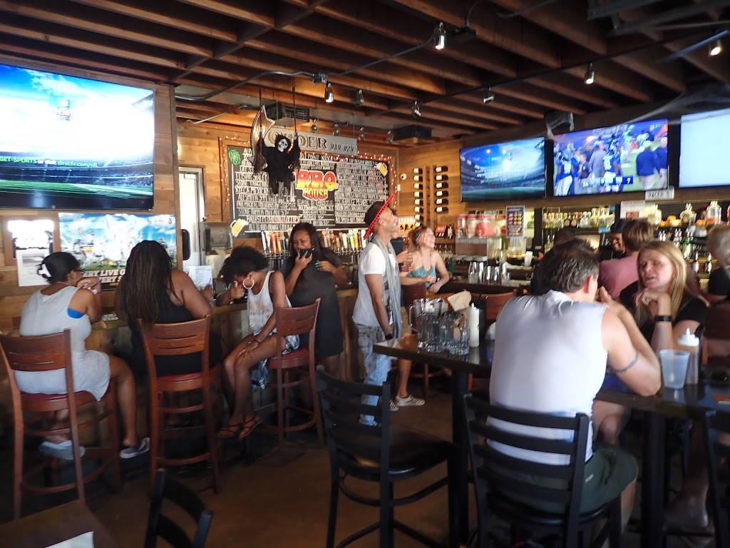 BBQ House Bar & Grill | meal takeaway | 5025 Newport Ave, San Diego, CA 92107, USA | 6192224311 OR +1 619-222-4311