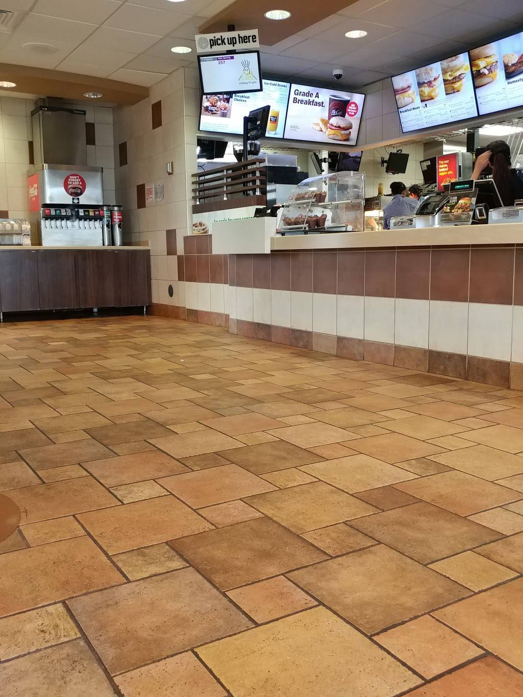 McDonalds | cafe | 1001 S Monroe St, Monroe, MI 48161, USA | 7343841097 OR +1 734-384-1097
