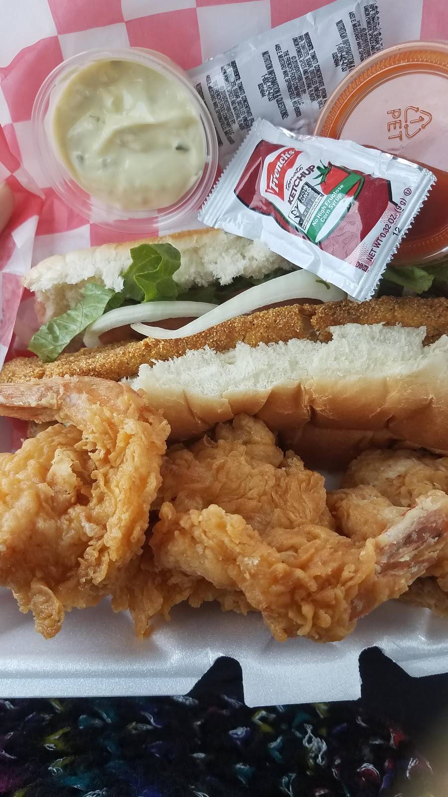 Big Jays Chicken And Shrimp | restaurant | 9701 St Charles Rock Rd, St. Louis, MO 63114, USA | 3144232445 OR +1 314-423-2445