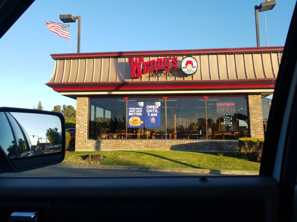 Wendys | restaurant | 1001 Redwood St, Vallejo, CA 94590, USA | 7076432270 OR +1 707-643-2270