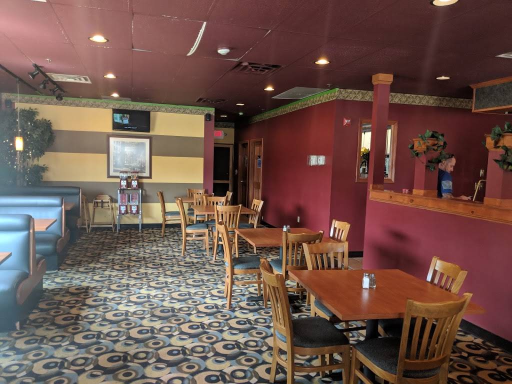 Louies Pizza & Italian Grille | restaurant | 61 NH-27 #20, Raymond, NH 03077, USA | 6038956800 OR +1 603-895-6800