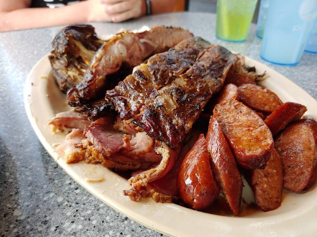 John Hardys BBQ | restaurant | 929 W Frontage Rd, Rochester, MN 55901, USA | 5072883936 OR +1 507-288-3936