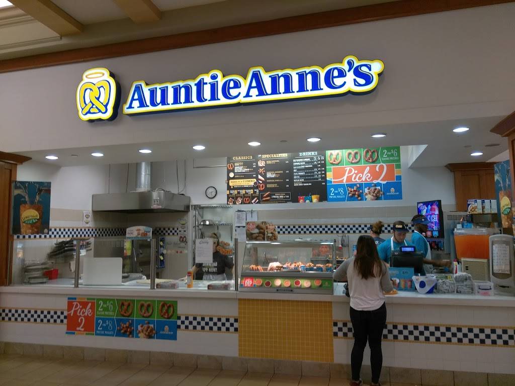 Auntie Annes | cafe | 137 Spotsylvania Mall Dr Unit 210, Fredericksburg, VA 22407, USA | 5407861115 OR +1 540-786-1115
