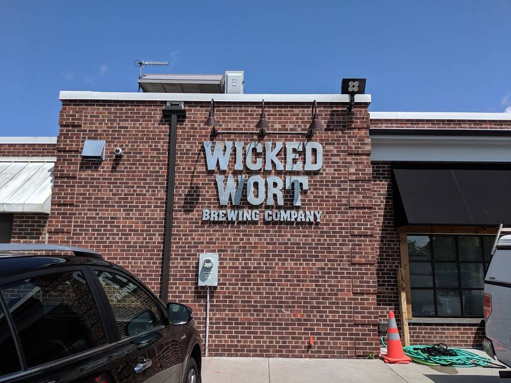 Wicked Wort Brewing Company | restaurant | 4165 W Broadway Ave, Robbinsdale, MN 55422, USA | 7635049977 OR +1 763-504-9977