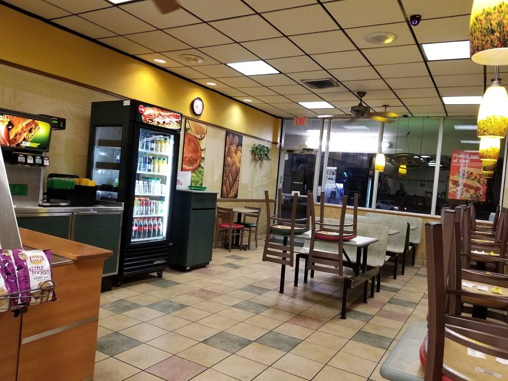 Subway Restaurants | restaurant | 8704 S Gessner Dr, Houston, TX 77074, USA | 7137763735 OR +1 713-776-3735