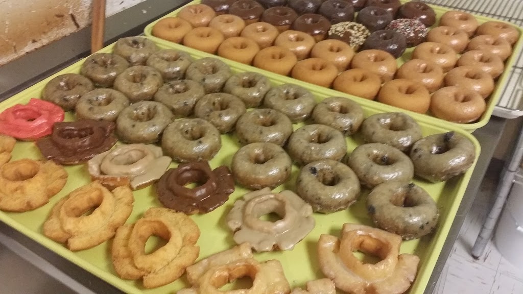 Daylight Donuts | bakery | 112 N Broadway St, Walters, OK 73572, USA | 5808756336 OR +1 580-875-6336