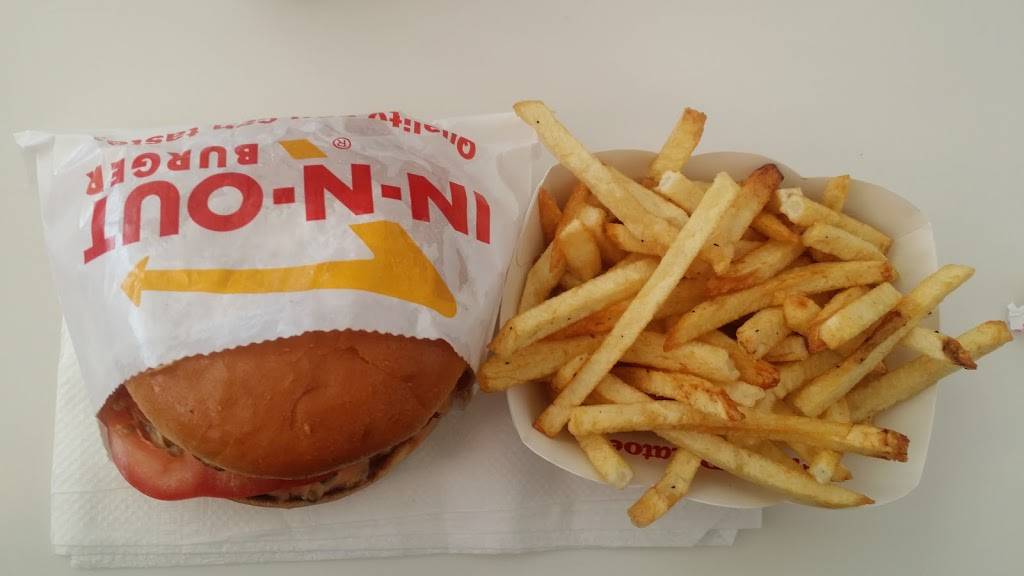 In-N-Out Burger | restaurant | 2740 N Central Expy, Plano, TX 75074, USA | 8007861000 OR +1 800-786-1000