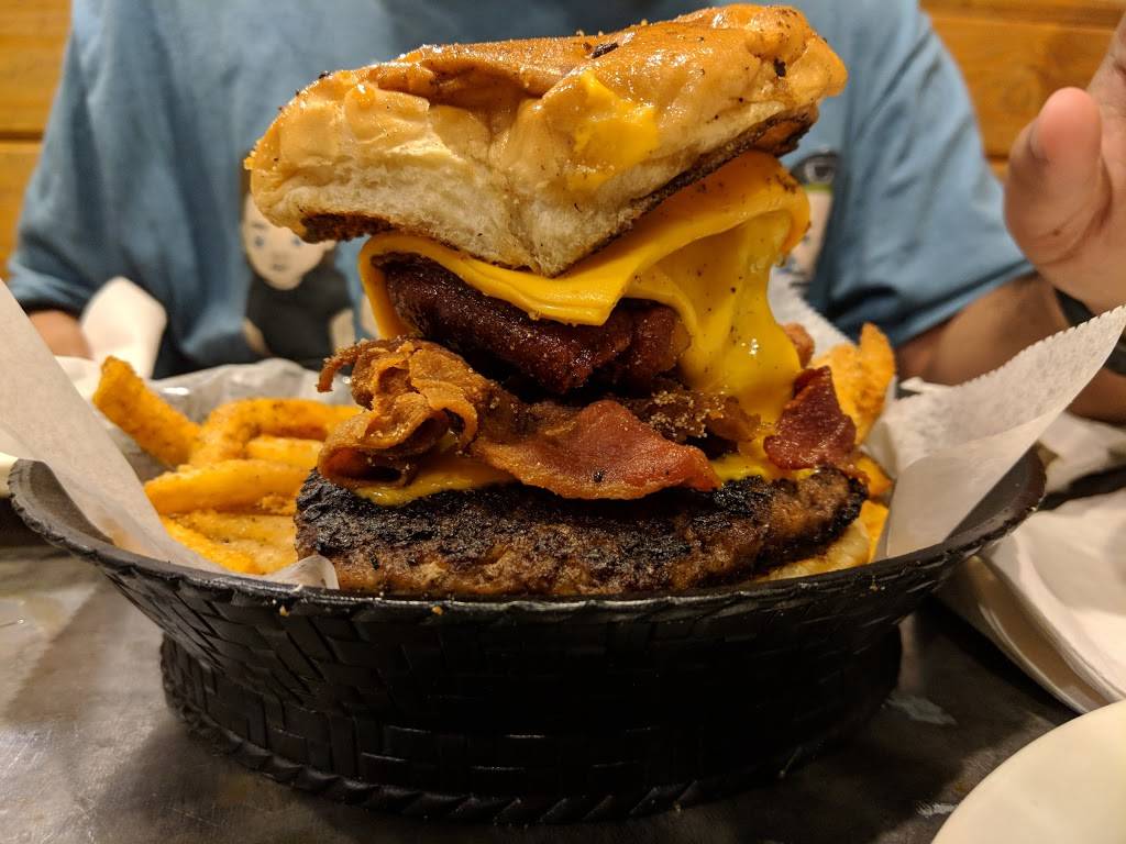 HushPuppies Catfish and Seafood Restaurant | restaurant | 721 Fairpark Dr, Henderson, TX 75654, USA | 9036557933 OR +1 903-655-7933