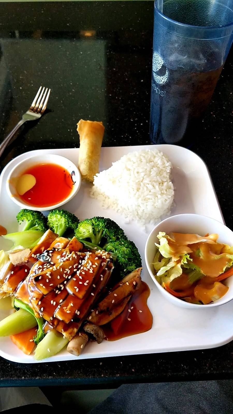 Spicy Thai II | restaurant | 2235 Oneida St, Denver, CO 80207, USA | 3033886300 OR +1 303-388-6300