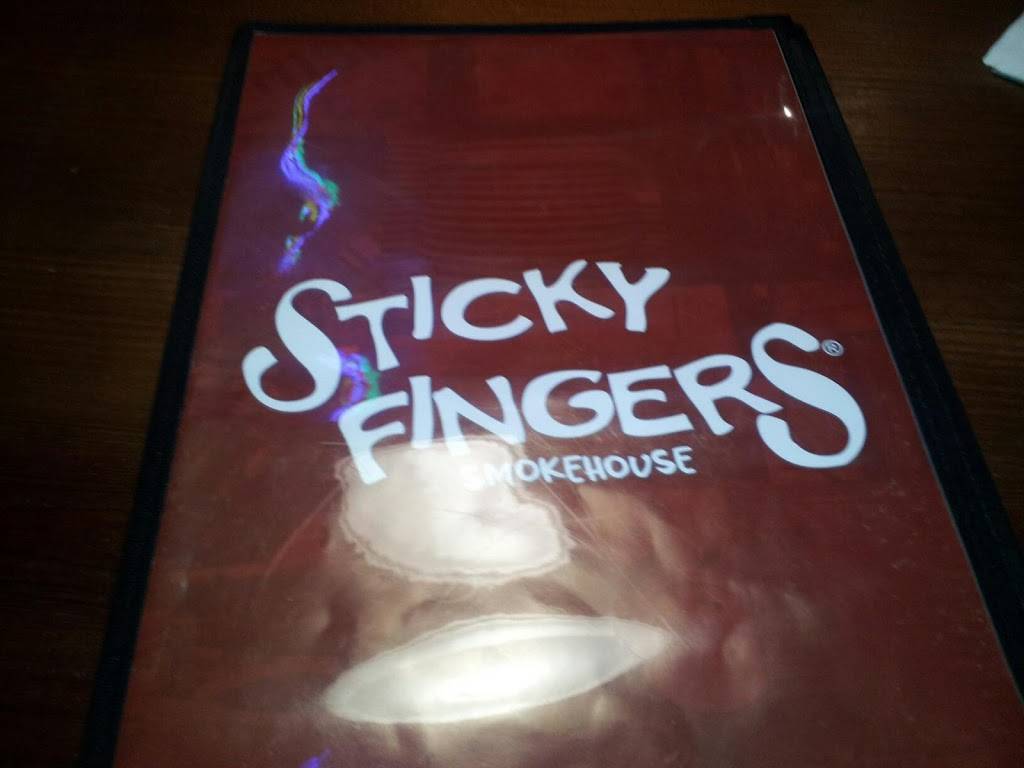Sticky Fingers Smokehouse | restaurant | 12410 Johnston Rd, Charlotte, NC 28277, USA | 7049263441 OR +1 704-926-3441