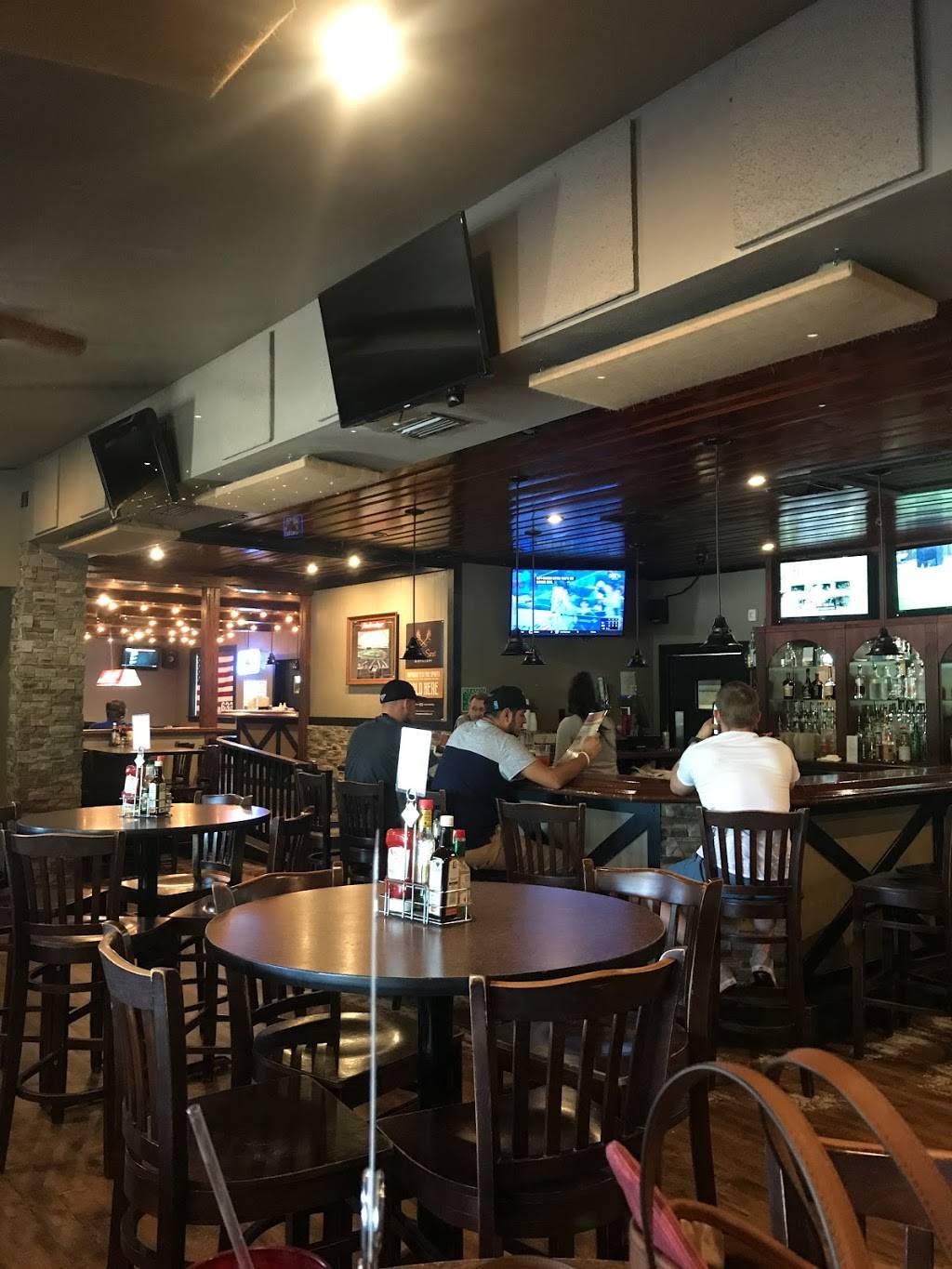 Dock 633 | restaurant | 633 Lake June Rd, Lake Placid, FL 33852, USA | 8636996330 OR +1 863-699-6330