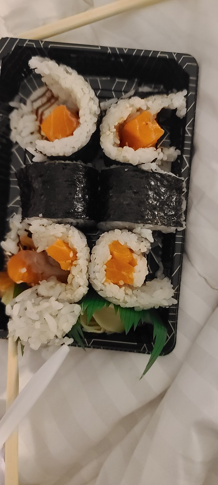 Wok & Roll Express | restaurant | 4841 W 135th St, Leawood, KS 66224, USA | 9132299888 OR +1 913-229-9888