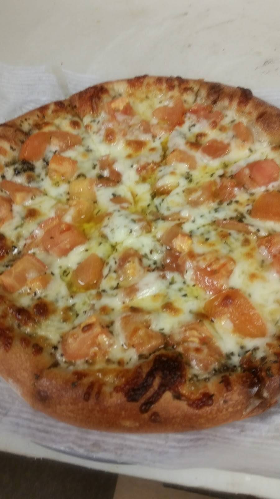 The Peppermill Restaurant | restaurant | 171 Washington St, Limerick, ME 04048, USA | 2077932500 OR +1 207-793-2500