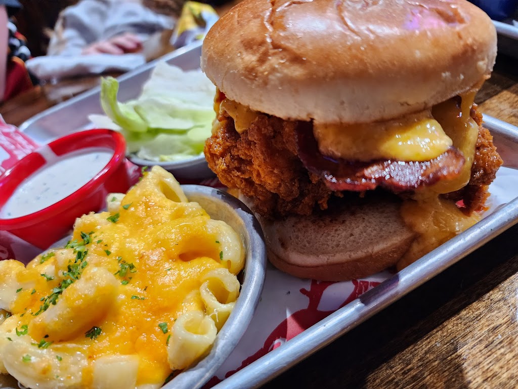 Party Fowl Destin | restaurant | 4260 Legendary Dr, Destin, FL 32541, USA | 8503532678 OR +1 850-353-2678