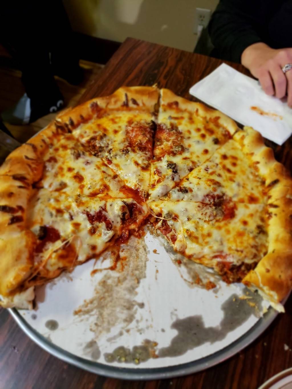 Slice of Chicago | restaurant | 2353, 507 W Wisconsin St, Sparta, WI 54656, USA | 6082692181 OR +1 608-269-2181