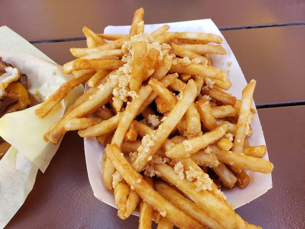 Sylvesters Burgers | meal takeaway | 1875 Front St, Oceano, CA 93445, USA | 8052704434 OR +1 805-270-4434