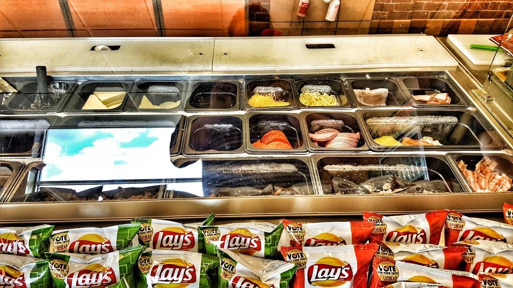 Subway Restaurants | restaurant | 936 IL-59, Naperville, IL 60540, USA | 6309830020 OR +1 630-983-0020