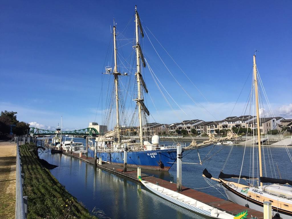 Starbucks | cafe | 2671 Blanding Ave D, Alameda, CA 94501, USA | 5103371091 OR +1 510-337-1091