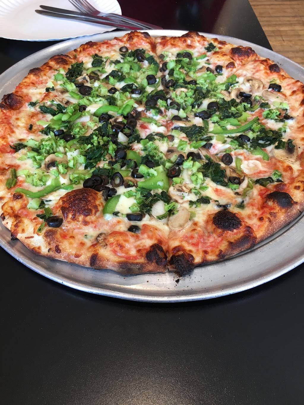 Paul & Eddys Pizza | restaurant | 1919, 1630 Whitney Ave, Hamden, CT 06517, USA | 2032309396 OR +1 203-230-9396