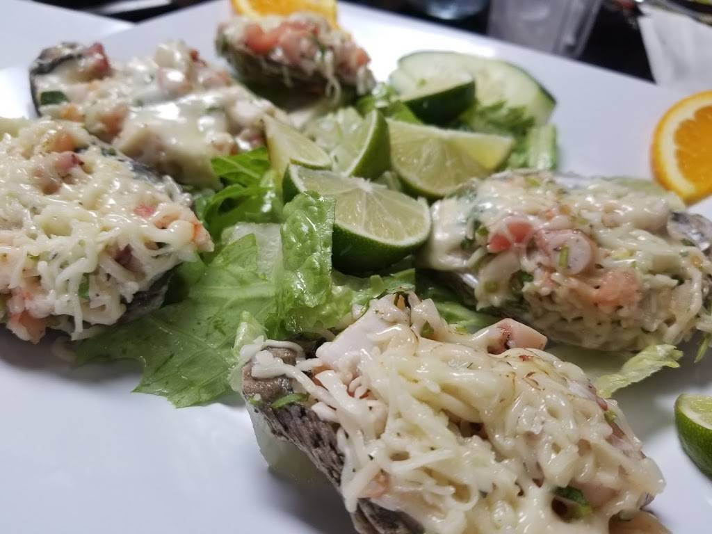 Carlos Mexican Grill 3, Inc. | night club | 282 W Virginia St, Crystal Lake, IL 60014, USA | 8158934487 OR +1 815-893-4487