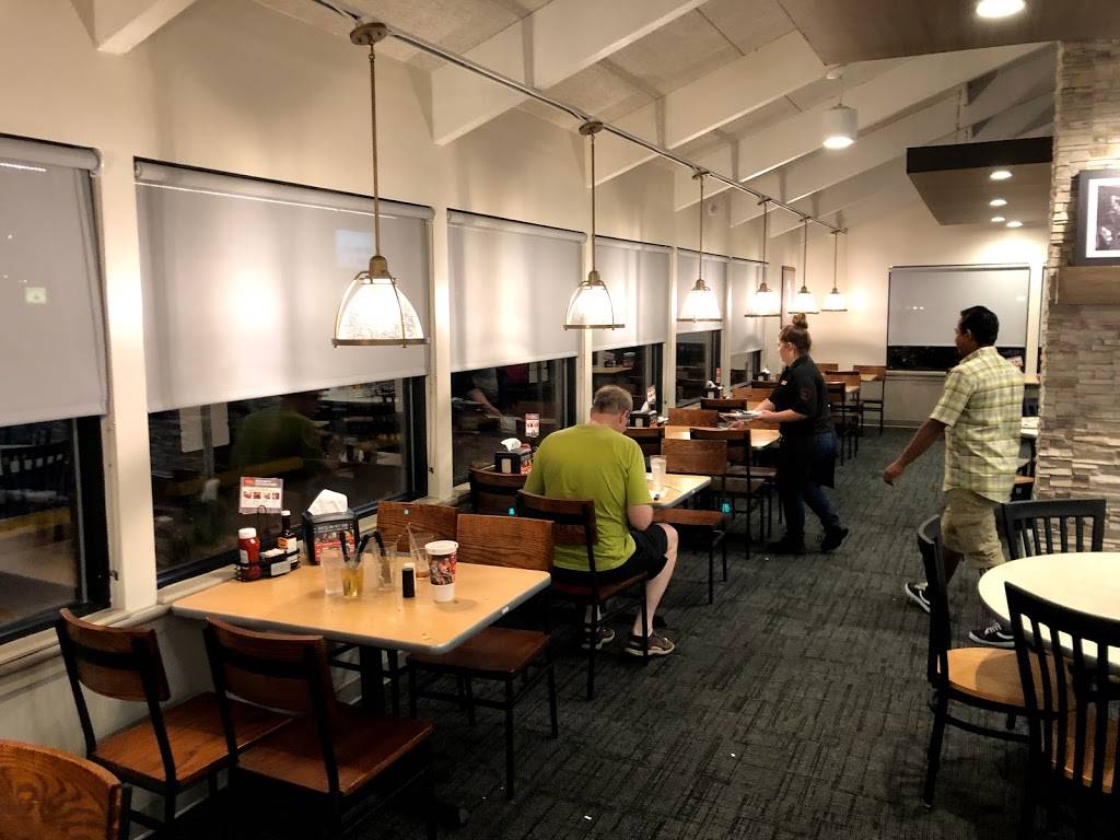 Golden Corral Buffet & Grill | restaurant | 4060 Arendell St, Morehead City, NC 28557, USA | 2522223207 OR +1 252-222-3207