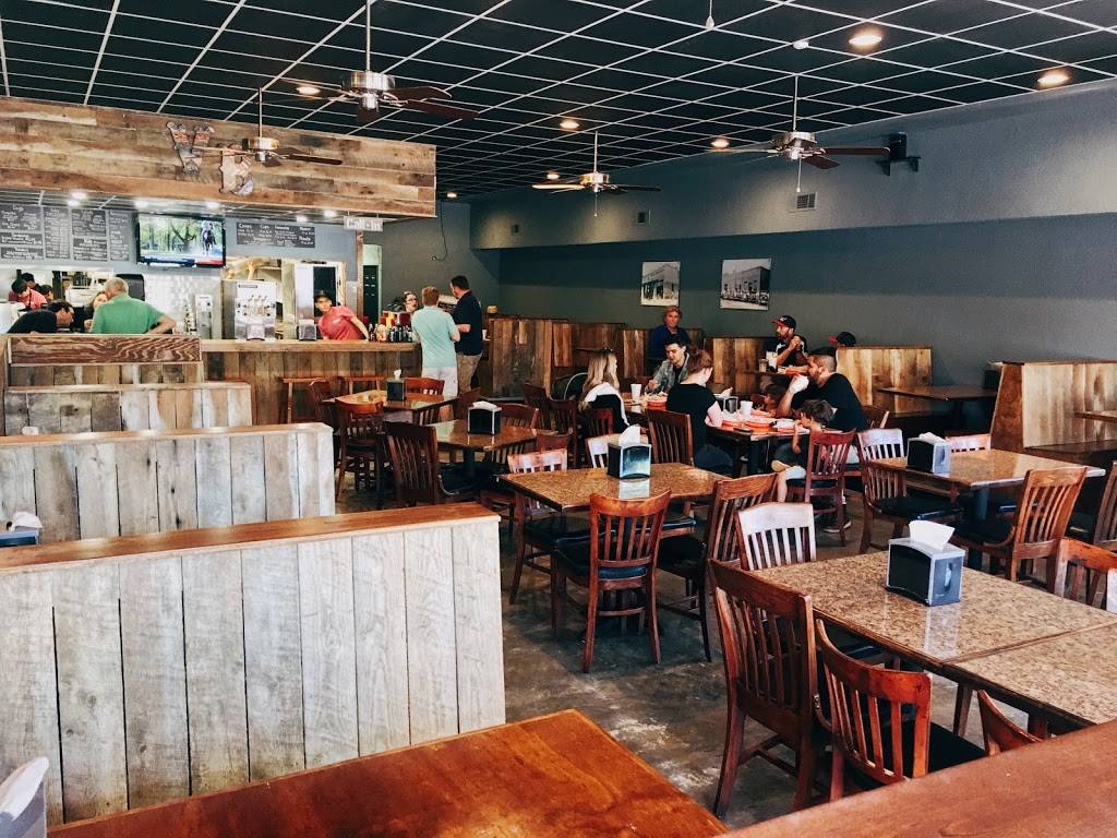 Village Burger | restaurant | 101 W Courthouse Square, Cumming, GA 30040, USA | 4702394502 OR +1 470-239-4502