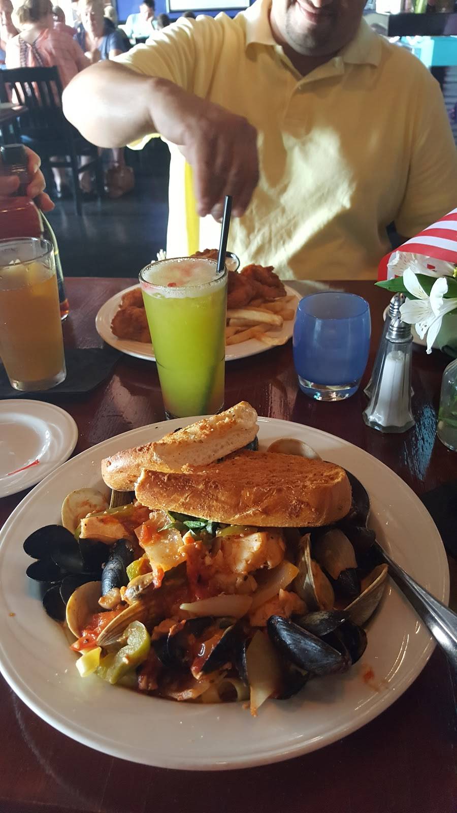 The Port | Grill & Raw Bar | restaurant | 359 Thames St, Newport, RI 02840, USA | 4016195892 OR +1 401-619-5892