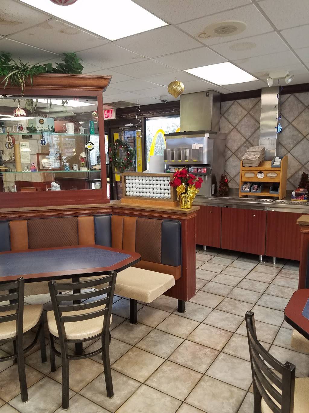 McDonalds | cafe | 925 NJ-35, Middletown, NJ 07748, USA | 7326710925 OR +1 732-671-0925
