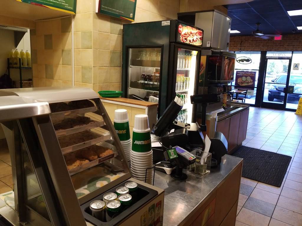 Subway Restaurants | restaurant | 27639 Bouquet Canyon Rd, Saugus, CA 91350, USA | 6612961800 OR +1 661-296-1800
