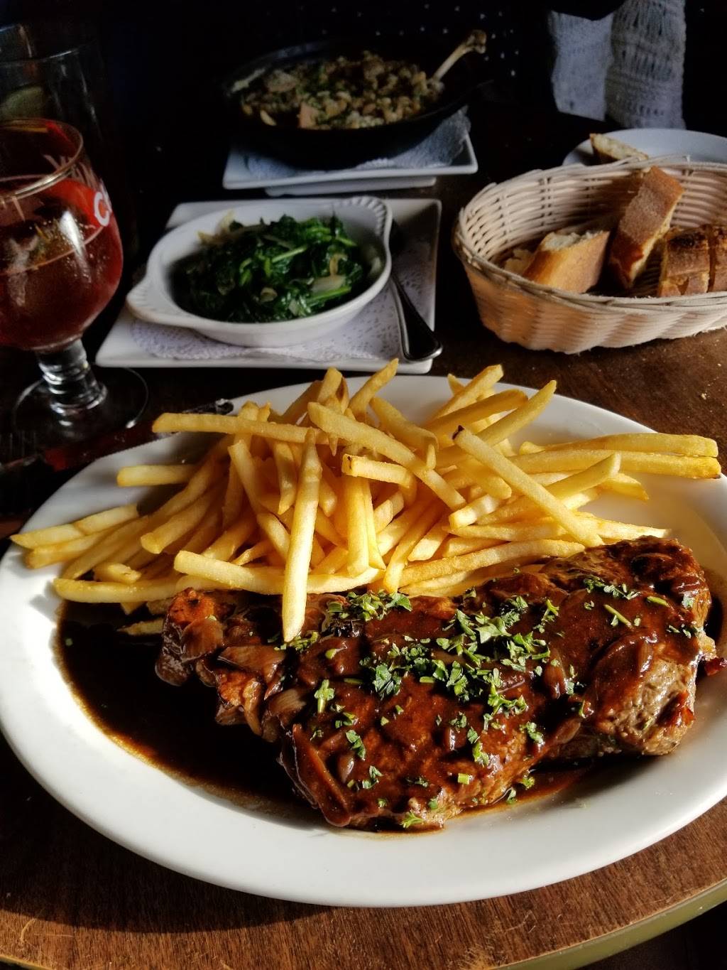 Le Ptit Laurent | restaurant | 699 Chenery St, San Francisco, CA 94131, USA | 4153343235 OR +1 415-334-3235